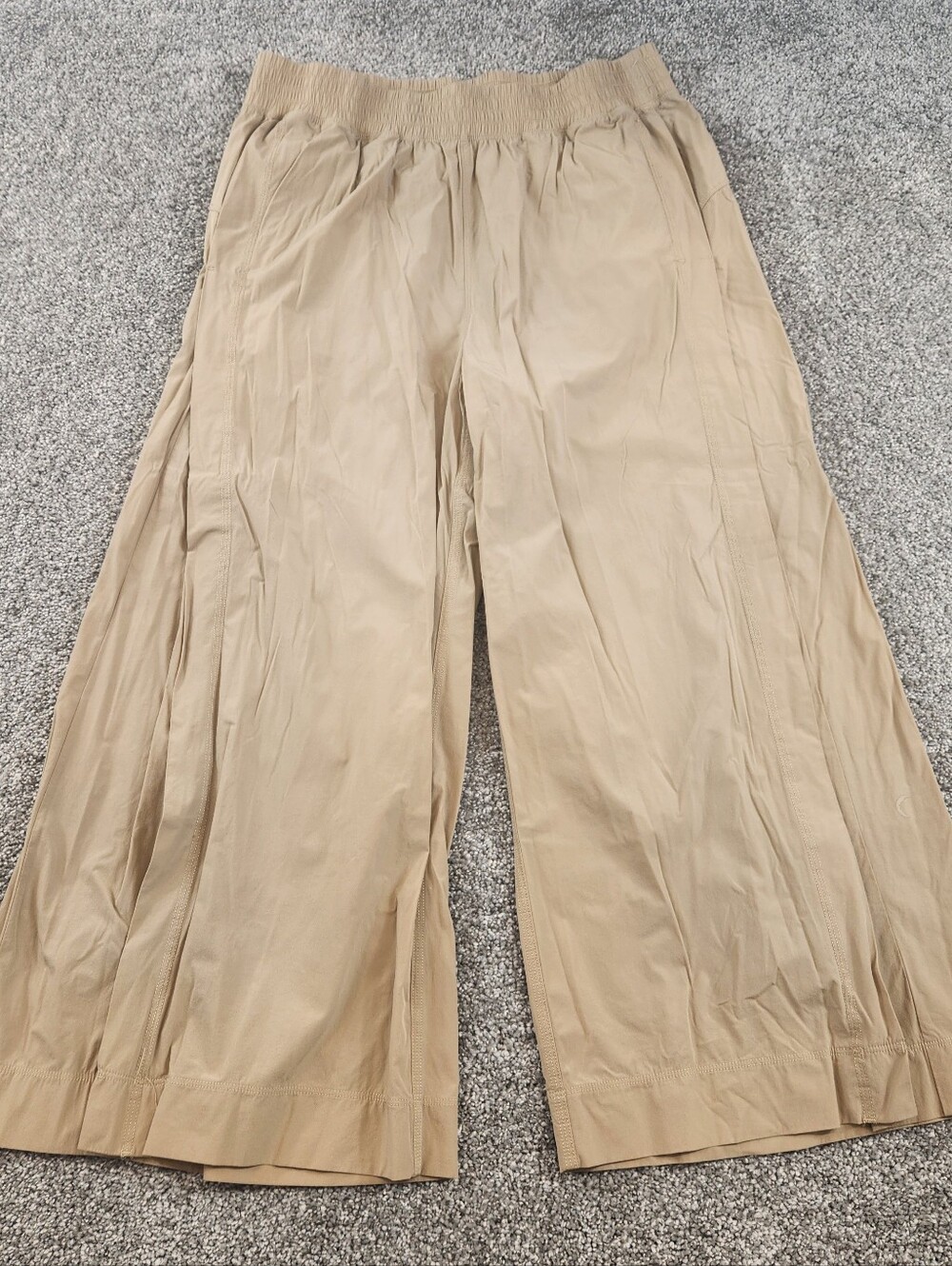 Zyia Active Size Size XXL Beige Wide Leg Pants Stretch Nylon Spandex Pockets